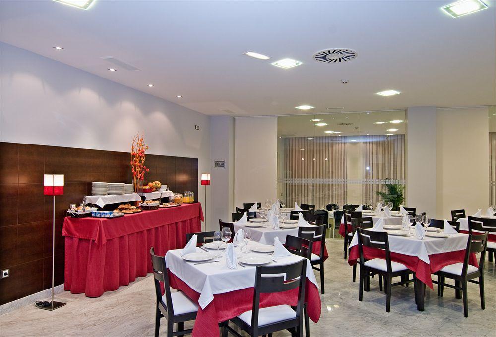 Hotel Castro Real Oviedo Exteriör bild